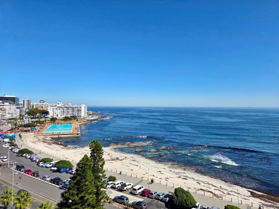 To Let 2 Bedroom Property for Rent in Sea Point Western Cape